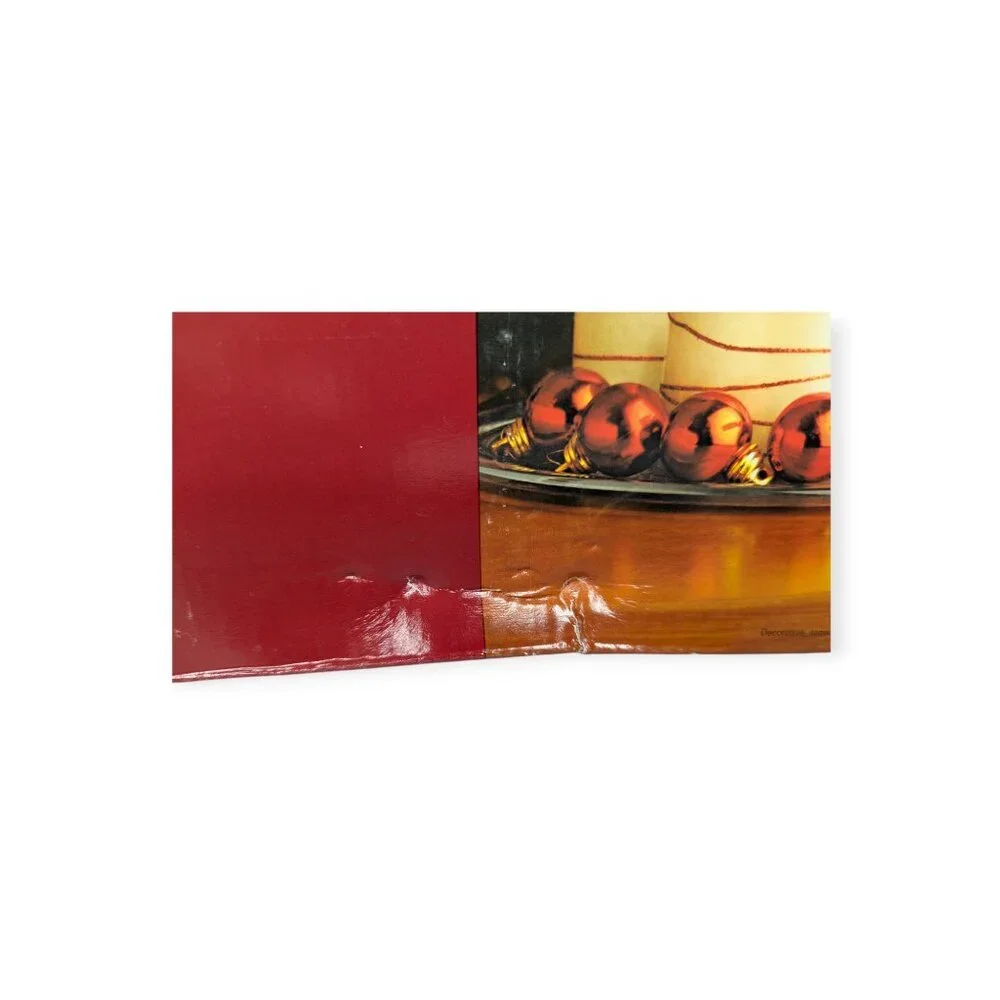 Holiday Time Pillar Candle Gift Set White/Red NIB